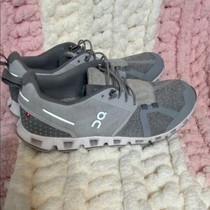 ON Clouds 5 Terry Glacier Women's Gray/White Athletic Shoes